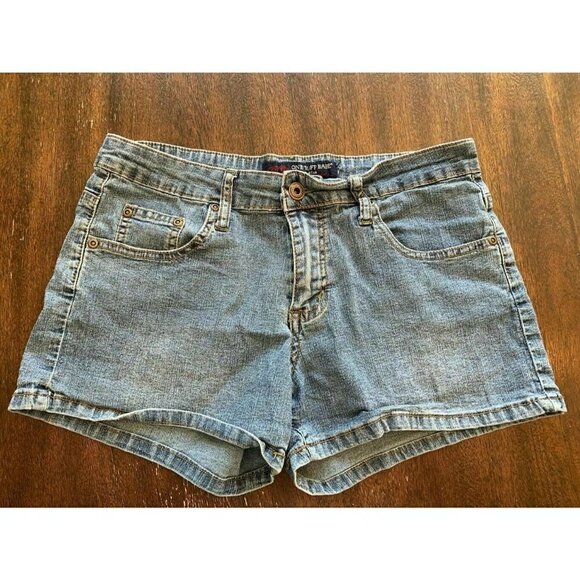 One Tuff Babe Stretch Booty Jean Shorts Embroidered Detail on Pocket - Picture 4 of 4